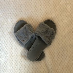 Michael Kors Fuzzy Slides